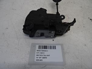 Used Door lock cylinder, right Renault Twingo III (AH) 1.0 SCe 75 12V Price € 50,00 Inclusive VAT offered by Collignon & Fils