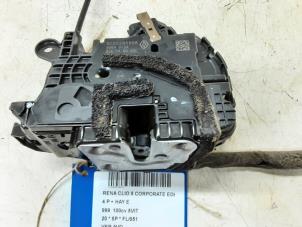 Used Door lock cylinder, right Renault Clio V (RJAB) 1.0 TCe 100 12V Price € 50,00 Inclusive VAT offered by Collignon & Fils