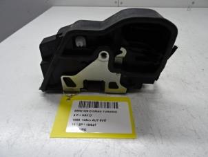 Used Door lock cylinder, left BMW 3 serie Gran Turismo (F34) 320d 2.0 16V Price € 50,00 Inclusive VAT offered by Collignon & Fils