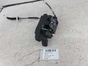 Used Door lock cylinder, left Peugeot 308 SW (L4/L9/LC/LJ/LR) 1.5 BlueHDi 130 Price on request offered by Collignon & Fils