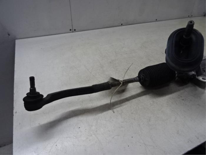 Tie rod, left from a Renault Clio IV (5R) 0.9 Energy TCE 75 12V 2019