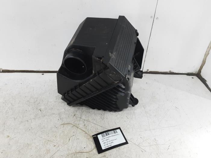 Begagnade Luftfilter Hyundai Tucson Pris € 75,00 Inklusive moms erbjuds av Collignon & Fils