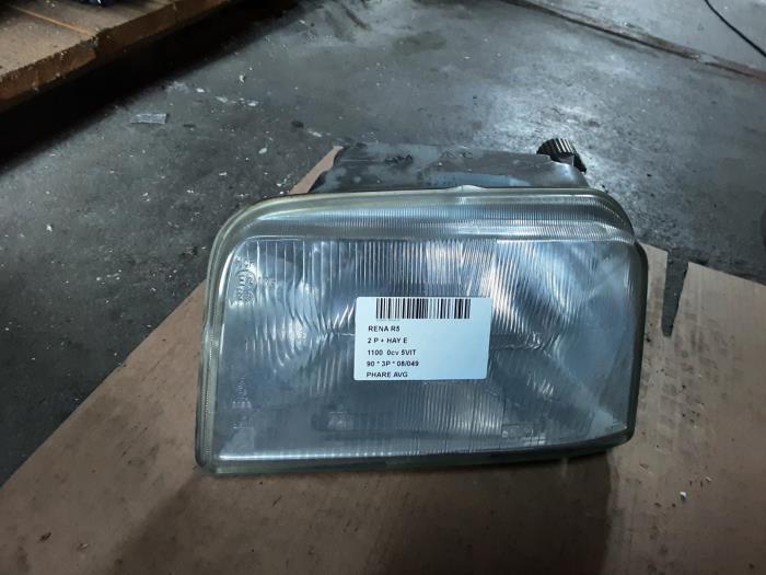 Używane Reflektor lewy Renault R5 Cena € 25,00 Z VAT oferowane przez Collignon & Fils