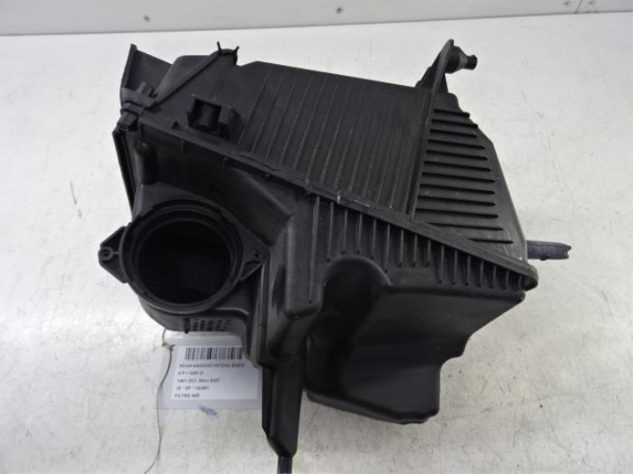 Begagnade Luftfilter Renault Kangoo Pris € 40,00 Inklusive moms erbjuds av Collignon & Fils