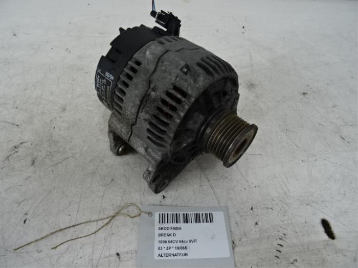 Begagnade Dynamo Skoda Fabia Pris € 50,00 Inklusive moms erbjuds av Collignon & Fils
