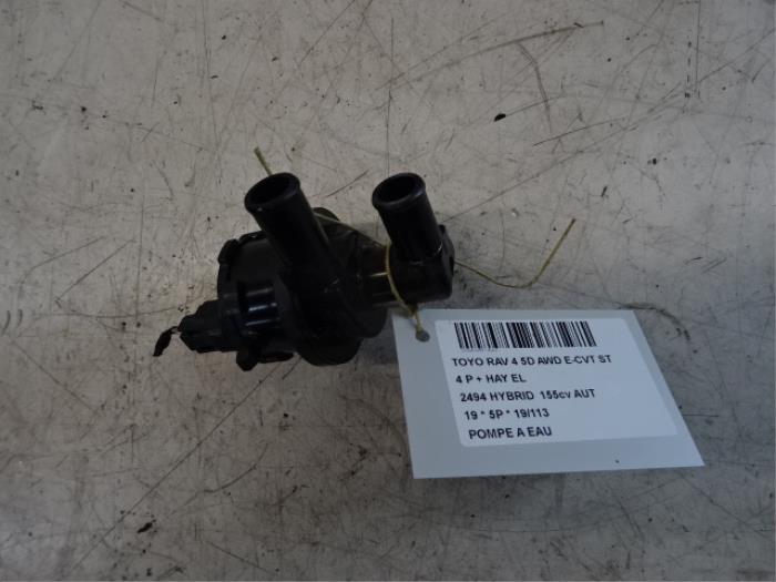 Begagnade Vattenpump Toyota Funcruiser Pris € 50,00 Inklusive moms erbjuds av Collignon & Fils