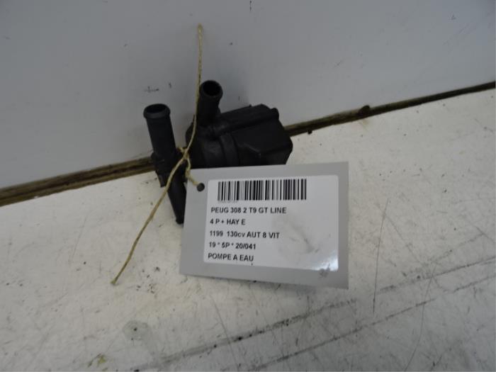 Begagnade Vattenpump Peugeot 308 Pris € 50,00 Inklusive moms erbjuds av Collignon & Fils