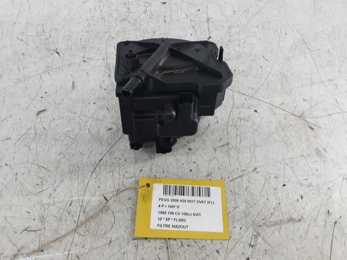 Begagnade Bränslefilter Peugeot 3008 Pris € 30,00 Inklusive moms erbjuds av Collignon & Fils