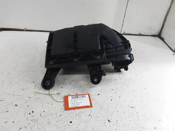 Begagnade Luftfilter Peugeot 308 Pris € 50,00 Inklusive moms erbjuds av Collignon & Fils