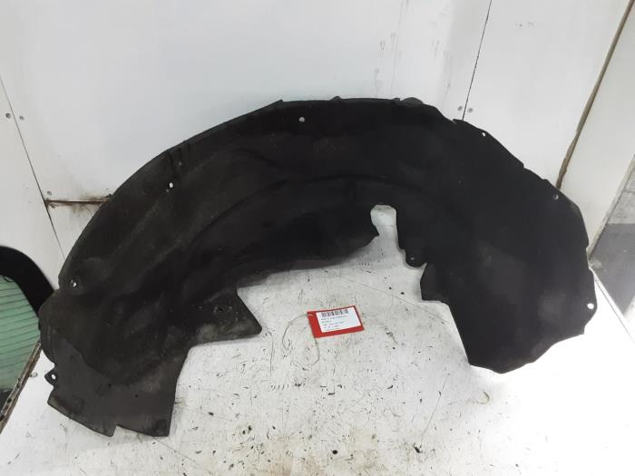 Usados Protector interno Mercedes C-Klasse Precio € 50,00 IVA incluido ofrecido por Collignon & Fils