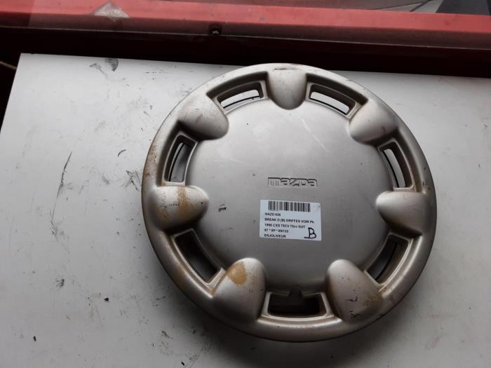 Używane Kolpak Mazda 626 Cena € 9,99 Z VAT oferowane przez Collignon & Fils