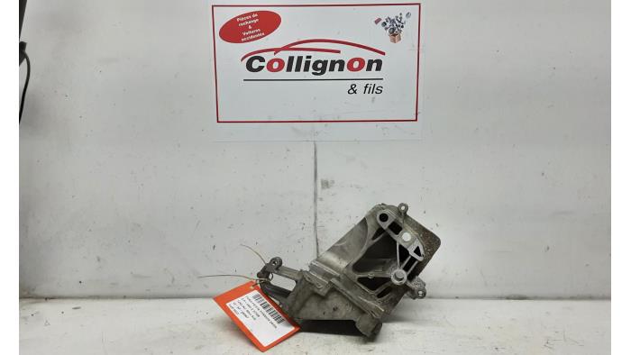 Begagnade Motorfäste Ford Fiesta Pris € 40,00 Inklusive moms erbjuds av Collignon & Fils