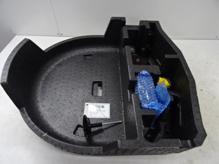 Używane Dzwignik Ford Fiesta Cena € 50,00 Z VAT oferowane przez Collignon & Fils