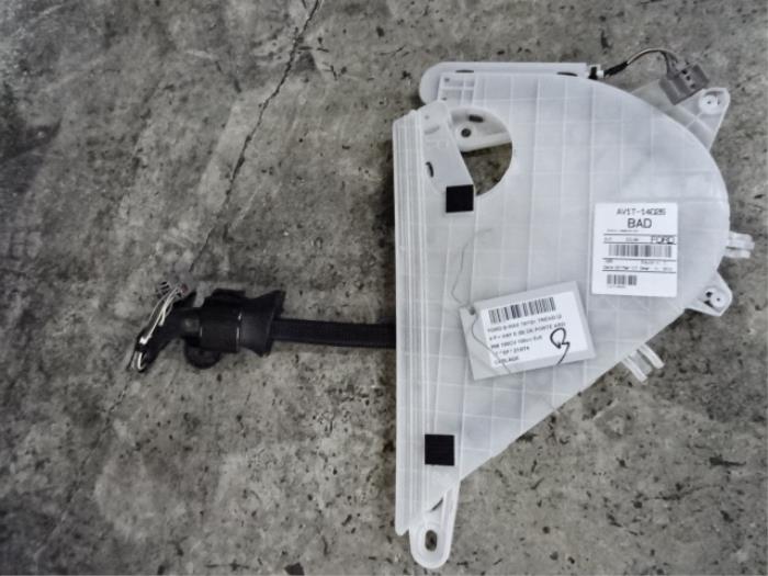 Begagnade Kablage Ford B-Max Pris € 25,00 Inklusive moms erbjuds av Collignon & Fils