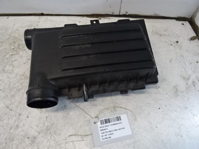 Begagnade Luftfilter Volkswagen Golf Pris € 75,00 Inklusive moms erbjuds av Collignon & Fils