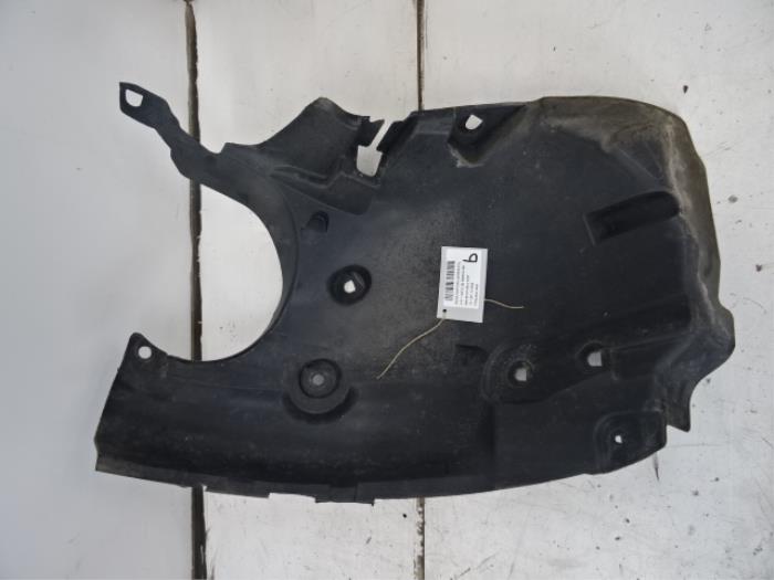 Usados Protector interno Renault Captur Precio € 15,00 IVA incluido ofrecido por Collignon & Fils
