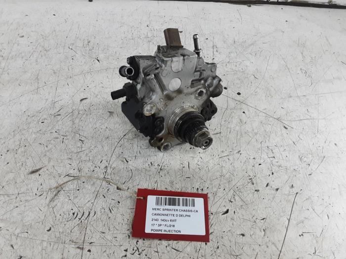 Begagnade Högtryckspump Mercedes Sprinter Pris € 175,00 Inklusive moms erbjuds av Collignon & Fils