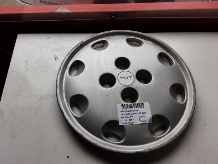 Używane Kolpak Fiat Cinquecento Cena € 9,99 Z VAT oferowane przez Collignon & Fils