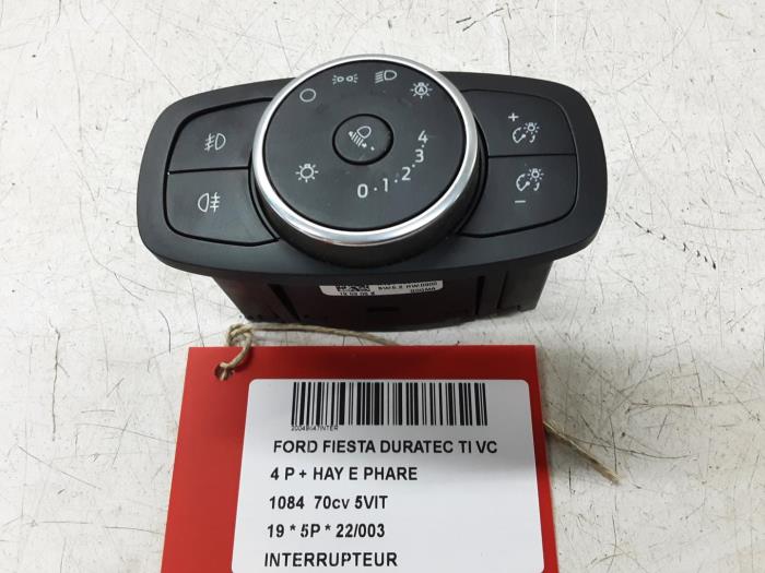 Używane Przelacznik Ford Fiesta Cena € 50,00 Z VAT oferowane przez Collignon & Fils