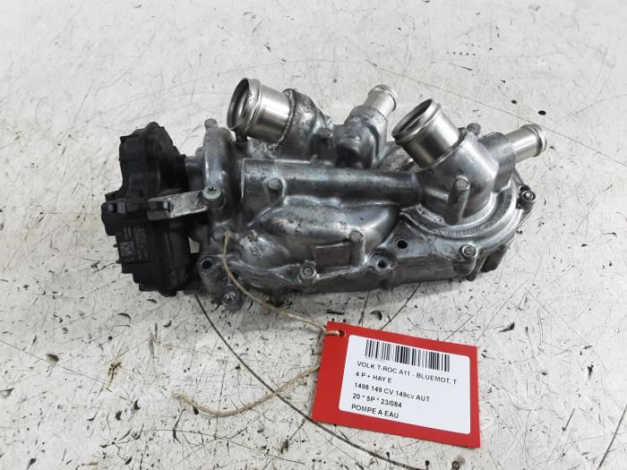 Begagnade Vattenpump Volkswagen T-Roc Pris € 50,00 Inklusive moms erbjuds av Collignon & Fils