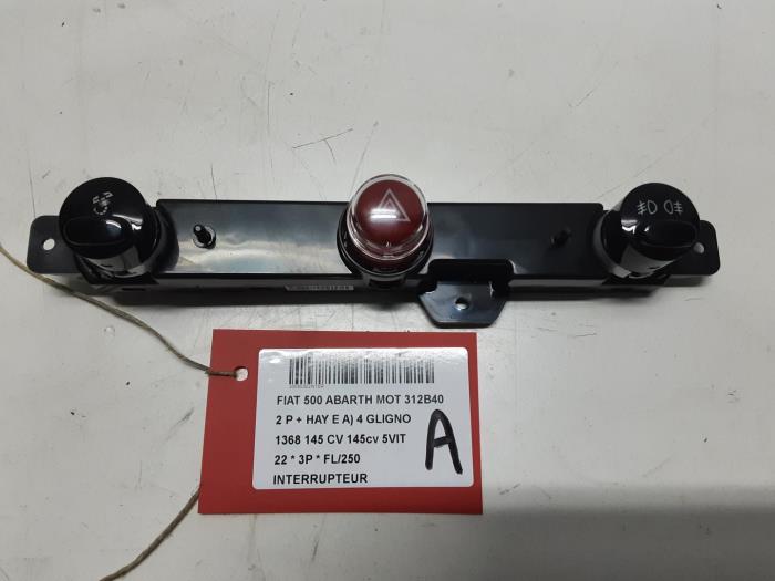 Używane Przelacznik Fiat 500 Cena € 25,00 Z VAT oferowane przez Collignon & Fils
