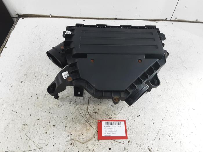 Begagnade Luftfilter Fiat Doblo Pris € 50,00 Inklusive moms erbjuds av Collignon & Fils
