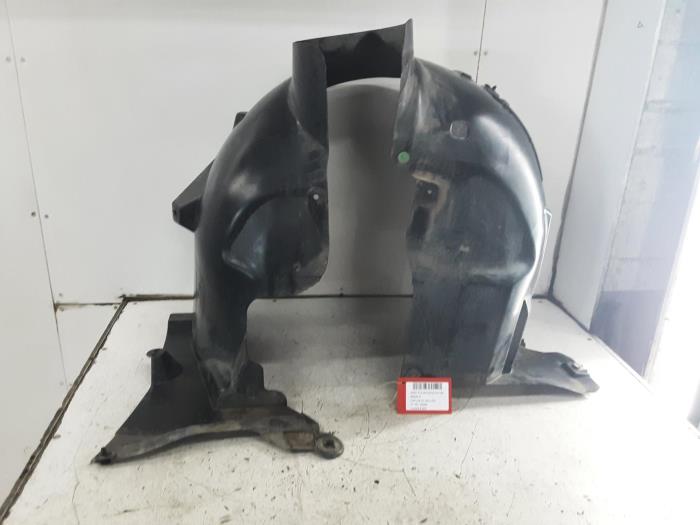 Usados Protector interno Mercedes CLA Precio € 60,00 IVA incluido ofrecido por Collignon & Fils