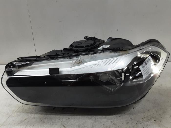 Używane Reflektor lewy BMW X2 Cena € 350,00 Z VAT oferowane przez Collignon & Fils
