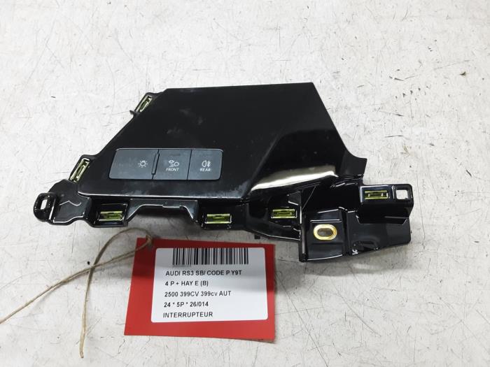Używane Przelacznik Audi RS3 Cena € 50,00 Z VAT oferowane przez Collignon & Fils