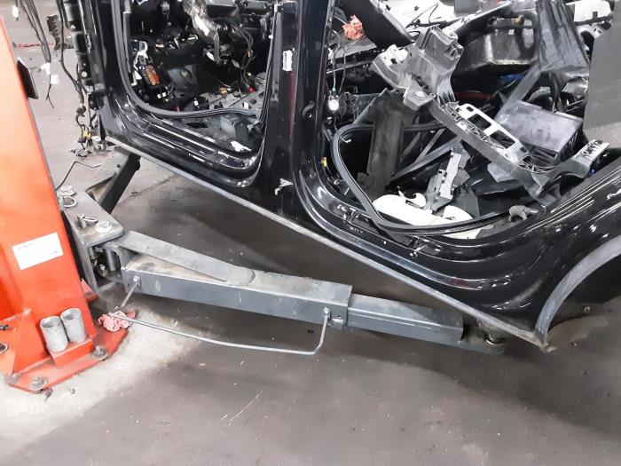Używane Próg lewy Audi SQ7 Cena € 400,00 Z VAT oferowane przez Collignon & Fils