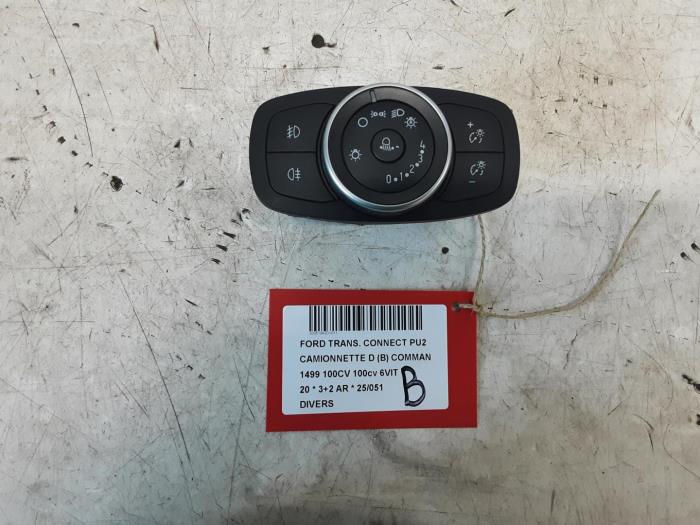 Używane Rózne Ford Transit Connect Cena € 40,00 Z VAT oferowane przez Collignon & Fils