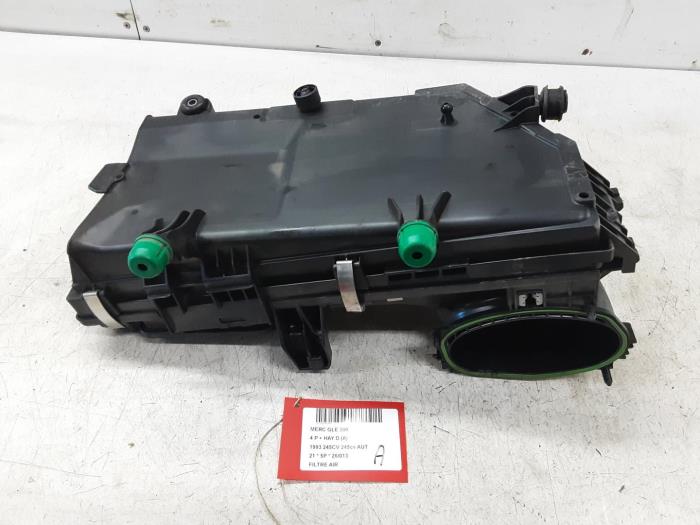 Begagnade Luftfilter Mercedes GLE Pris € 75,00 Inklusive moms erbjuds av Collignon & Fils