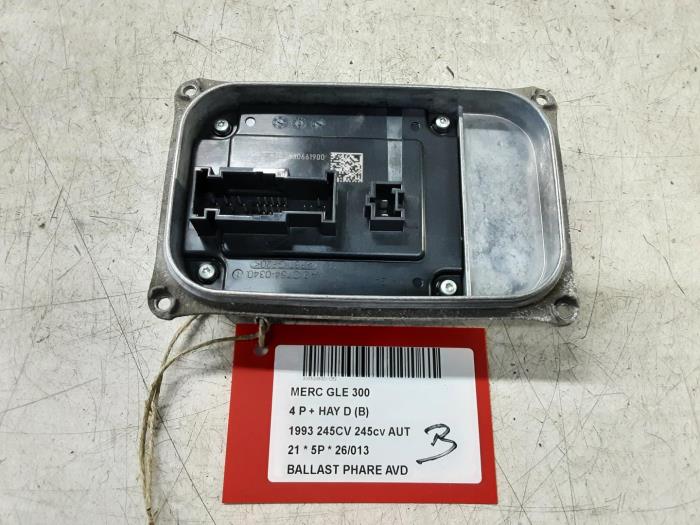 Używane Silnik reflektora Mercedes GLE-Klasse Cena € 125,01 Z VAT oferowane przez Collignon & Fils