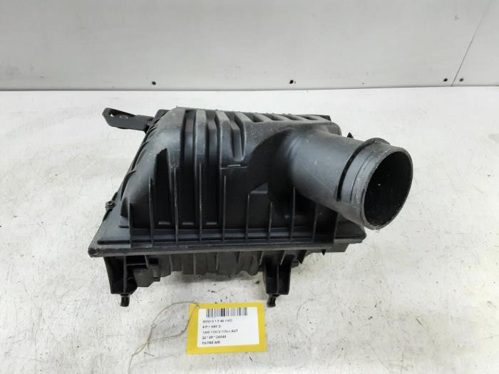 Begagnade Luftfilter BMW 1-Serie Pris € 75,00 Inklusive moms erbjuds av Collignon & Fils