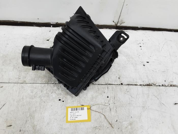 Begagnade Luftfilter BMW 1-Serie Pris € 75,00 Inklusive moms erbjuds av Collignon & Fils