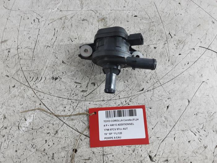 Begagnade Vattenpump Toyota Corolla Pris € 50,00 Inklusive moms erbjuds av Collignon & Fils