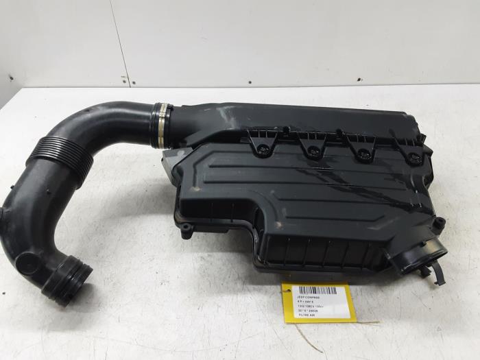 Begagnade Luftfilter Jeep Compass Pris € 75,00 Inklusive moms erbjuds av Collignon & Fils