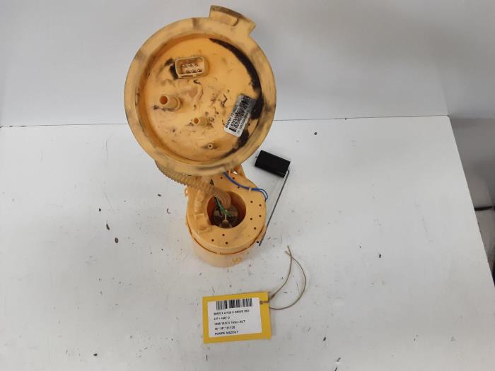 Begagnade Dieselpump BMW X4 Pris € 75,00 Inklusive moms erbjuds av Collignon & Fils