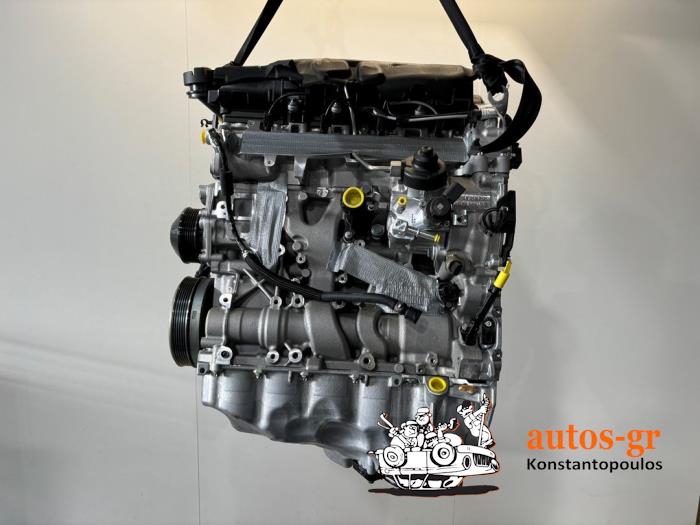 Engine from a BMW 1 serie (F20) 118d 2.0 16V 2017