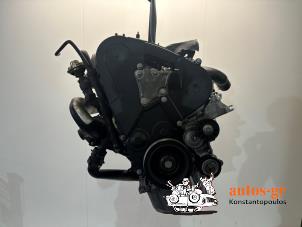 Engine from a Citroën C5 I Break (DE) 2.0 HDi 110 2002