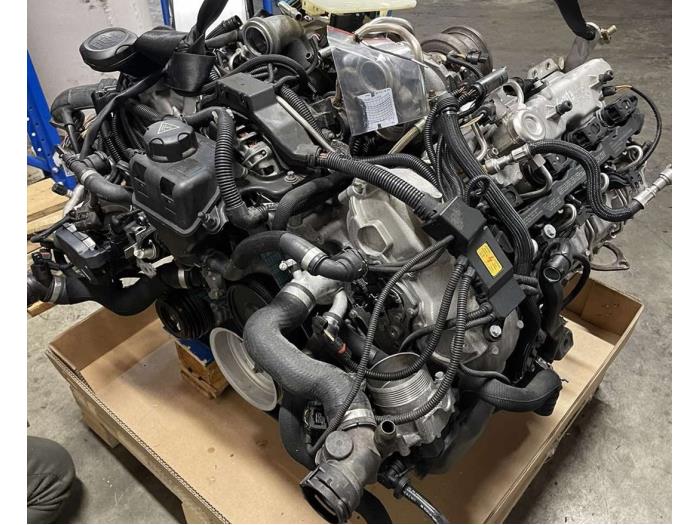 Gebrauchte Motor BMW 5 serie (F10) 550i xDrive V8 32V TwinPower Turbo Preis € 7.253,95 Mit Mehrwertsteuer angeboten von Sky-Exlusive Engines