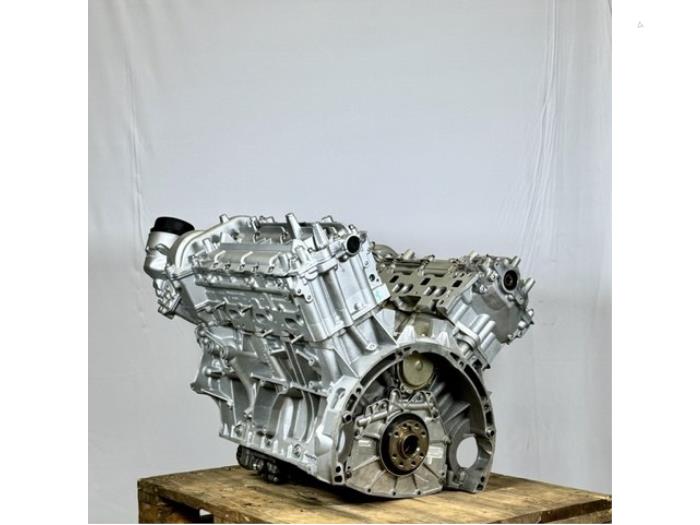 Engine from a Mercedes-Benz E (W213) E-350d 3.0 V6 24V 2018