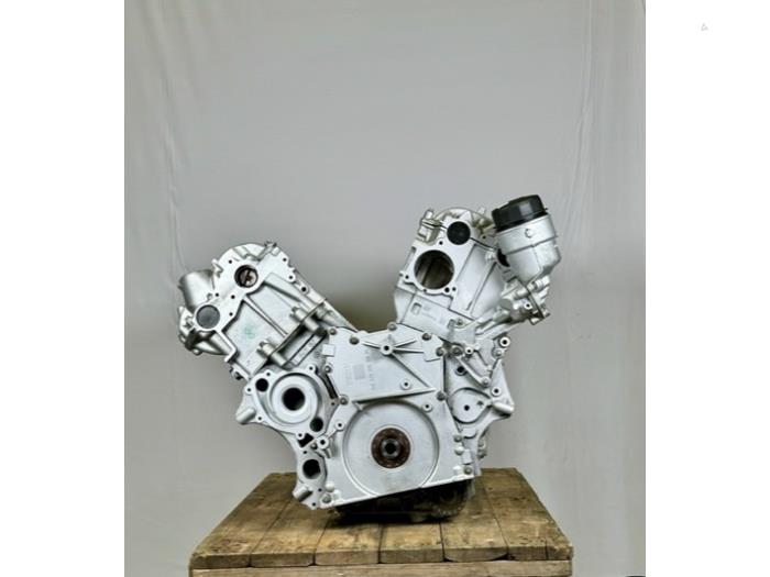 Engine from a Mercedes-Benz E (W213) E-350d 3.0 V6 24V 2018