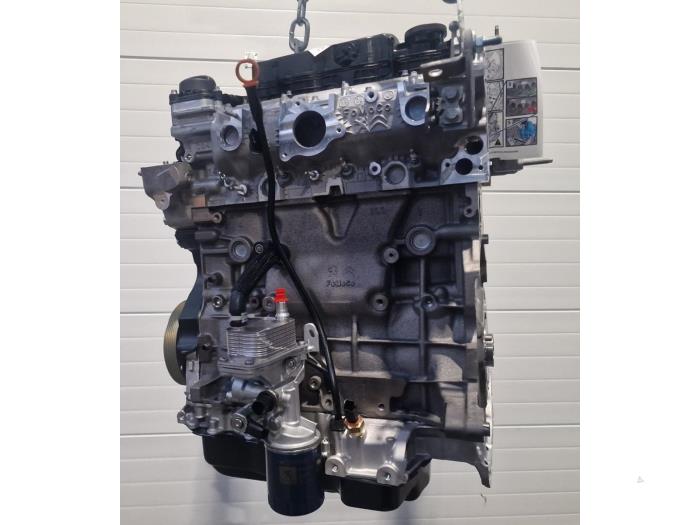 Engine from a Peugeot Boxer (U9) 2.0 BlueHDi 130 2023