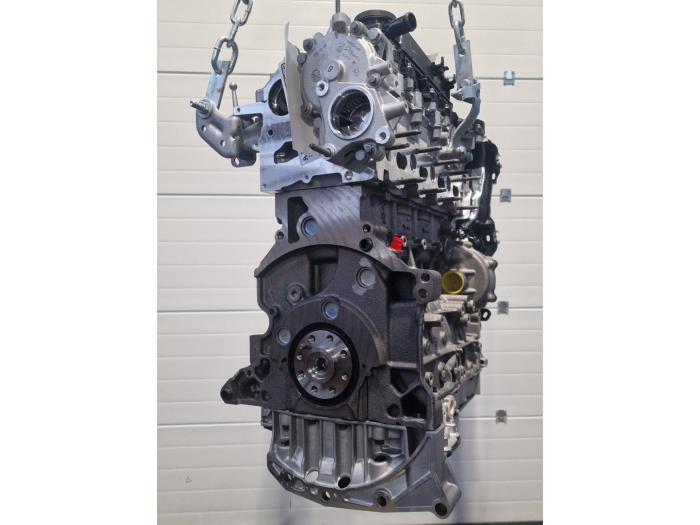 Engine from a Opel Vivaro 2.0 CDTI 122 2022