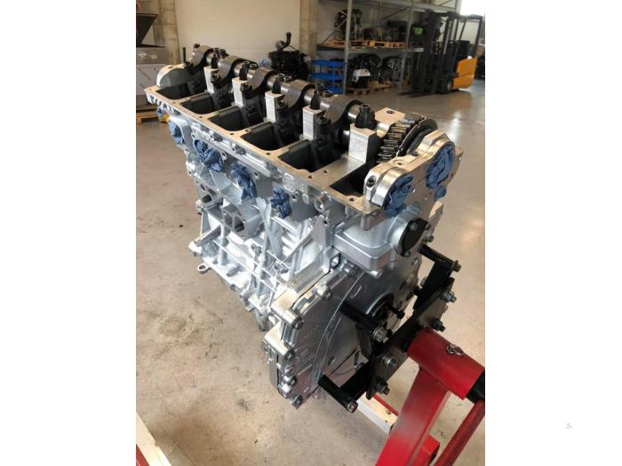 Motor Volkswagen Transporter T5, 2003 / 2015 2.5 TDi 4Motion, Lieferwagen, Diesel, 2.460cc, 128kW (174pk), 4x4, AXE; BPC, 2004-07 / 2009-11, 7HA; 7HH (Überprüft)