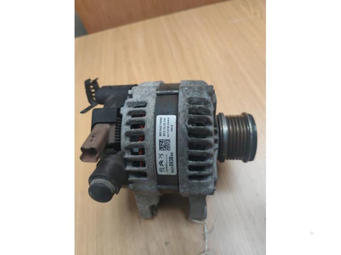 Begagnade Dynamo Opel Crossland (X) 1.5 CDTI 120 Pris € 121,00 Inklusive moms erbjuds av SP Parts