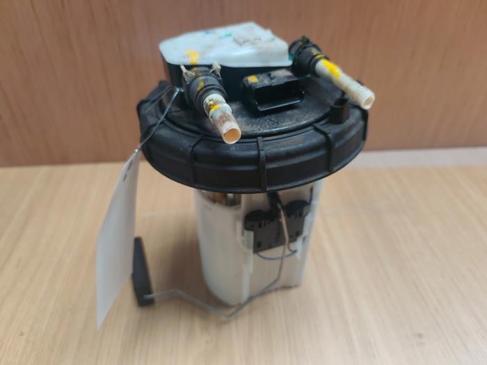 Gebrauchte Kraftstoffpumpe Elektrisch Opel Crossland (X) 1.5 CDTI 120 Preis € 121,00 Mit Mehrwertsteuer angeboten von SP Parts