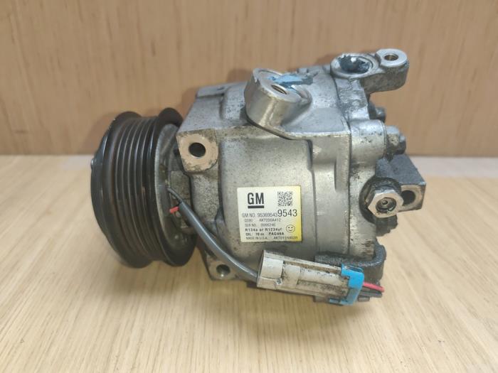 Gebrauchte Klimapumpe Opel Adam 1.2 16V Preis € 181,50 Mit Mehrwertsteuer angeboten von SP Parts
