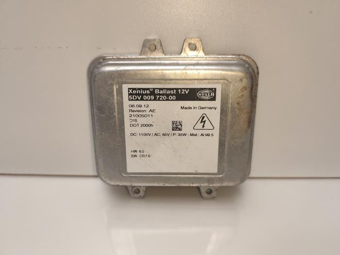 Begagnade Xenonmodul Opel Astra J Sports Tourer (PD8/PE8/PF8) 1.7 CDTi 16V Pris € 121,00 Inklusive moms erbjuds av SP Parts